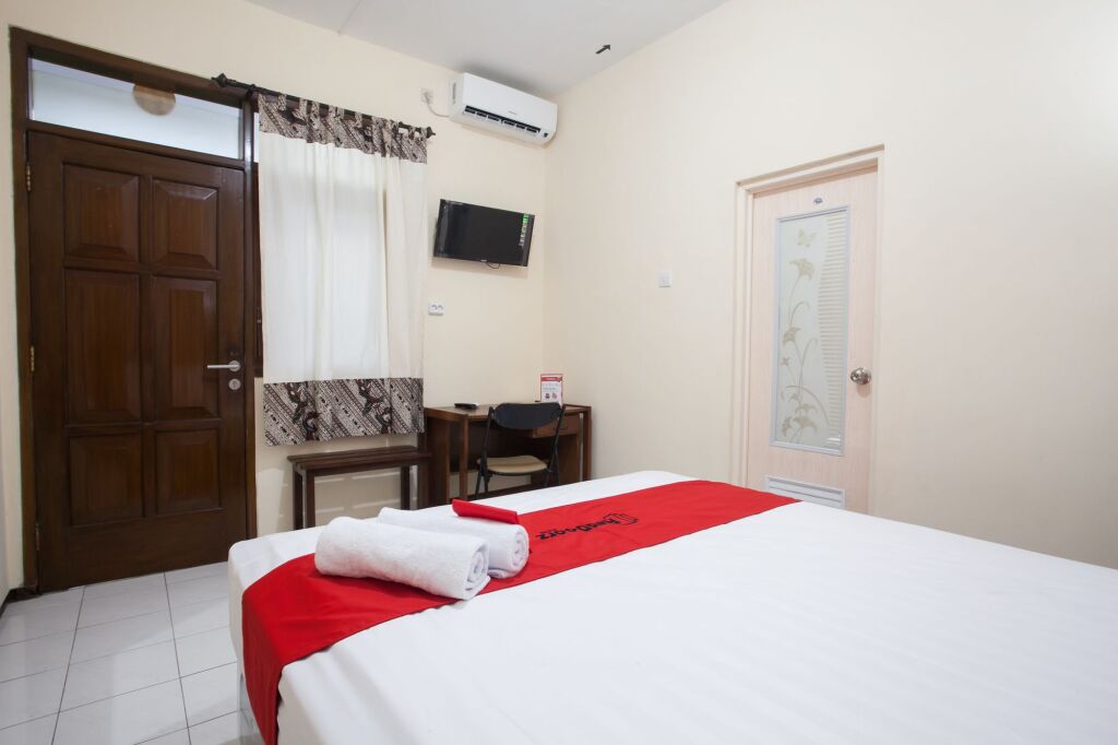 Маланг: RedDoorz near Brawijaya University