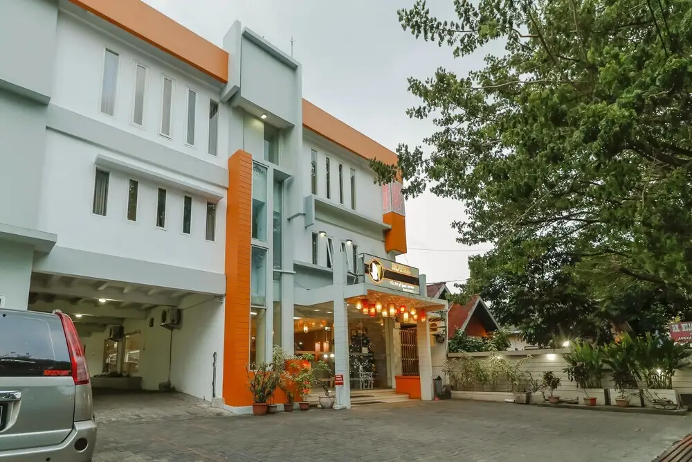 Манадо: RedDoorz near Manado Town Square