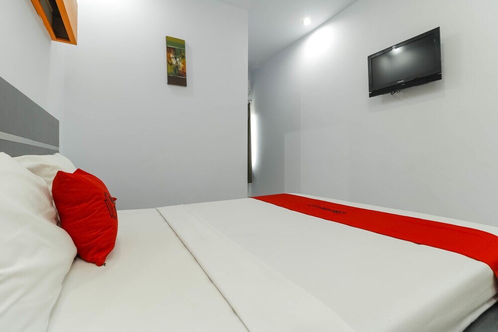 Манадо: RedDoorz near Manado Town Square