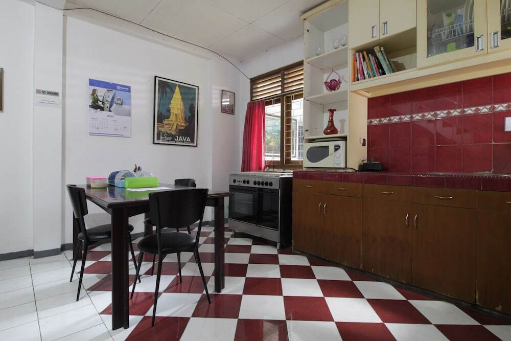 Джакарта: RedDoorz @ Jalan Bangka 2