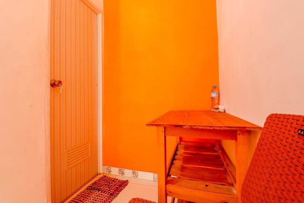 Бату: Pinky Guest House Kota Batu