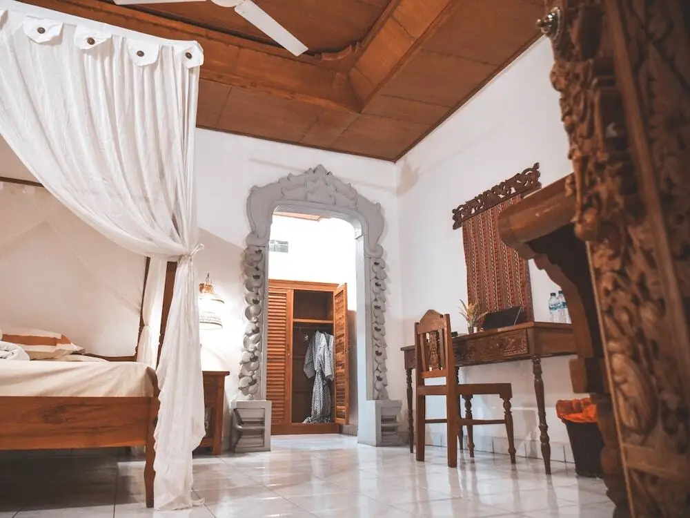Каликбукбук: Lovina Palace