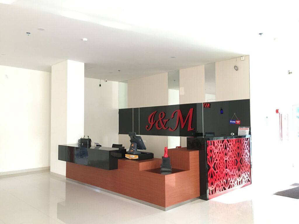 Сурабая: I&M Hotel Billiard