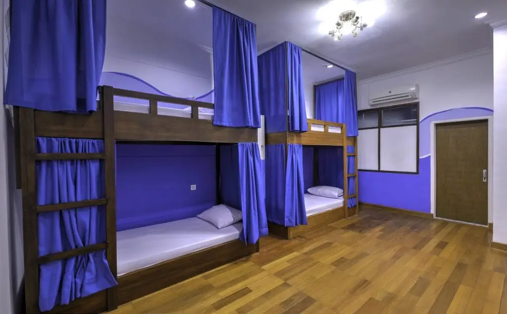 Паданг: Riverside Hostel Padang