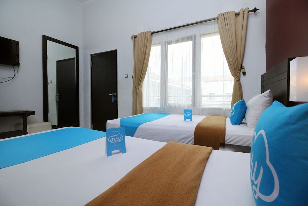 Пемаланг: Airy Mulyoharjo Ahmad Yani Pemalang