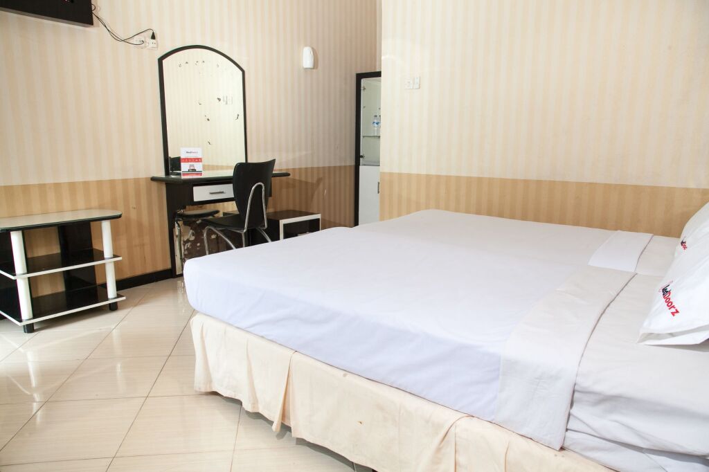 Сидоарджо: RedDoorz near Juanda International Airport