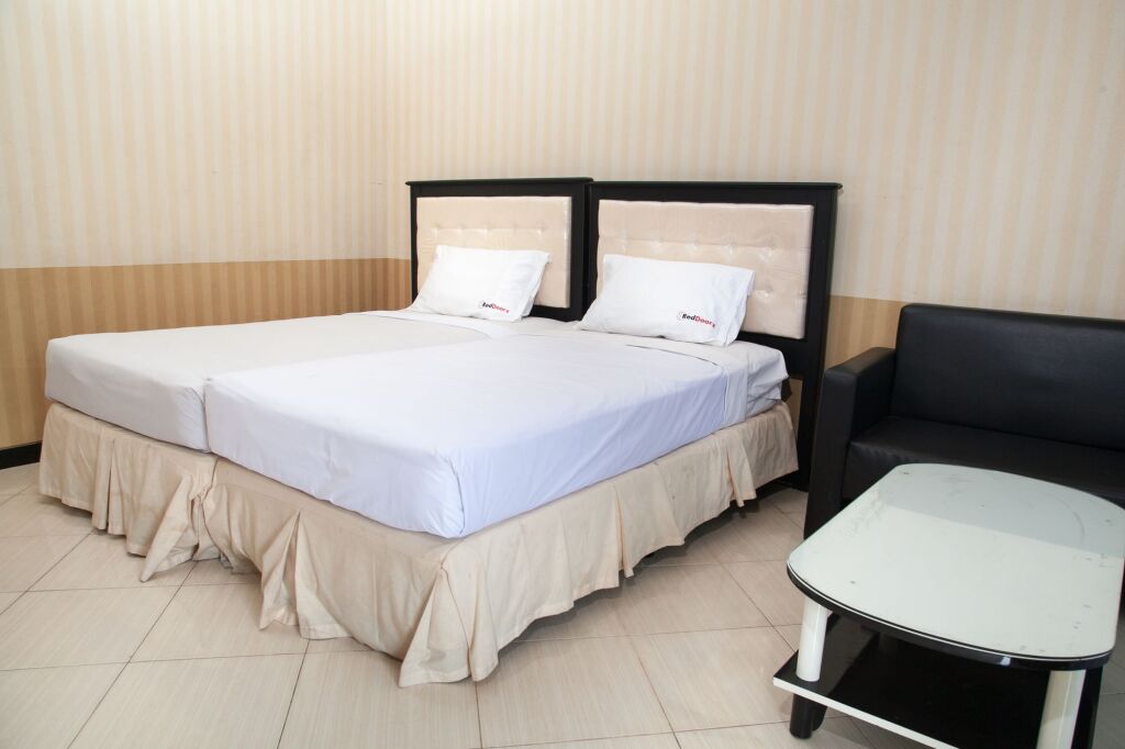Сидоарджо: RedDoorz near Juanda International Airport