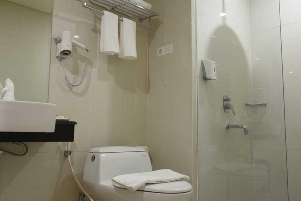 Сурабая: Namira Syariah Hotel Surabaya