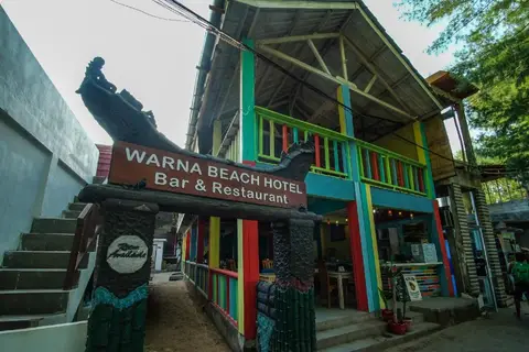 Warna Beach Hotel — фото 1