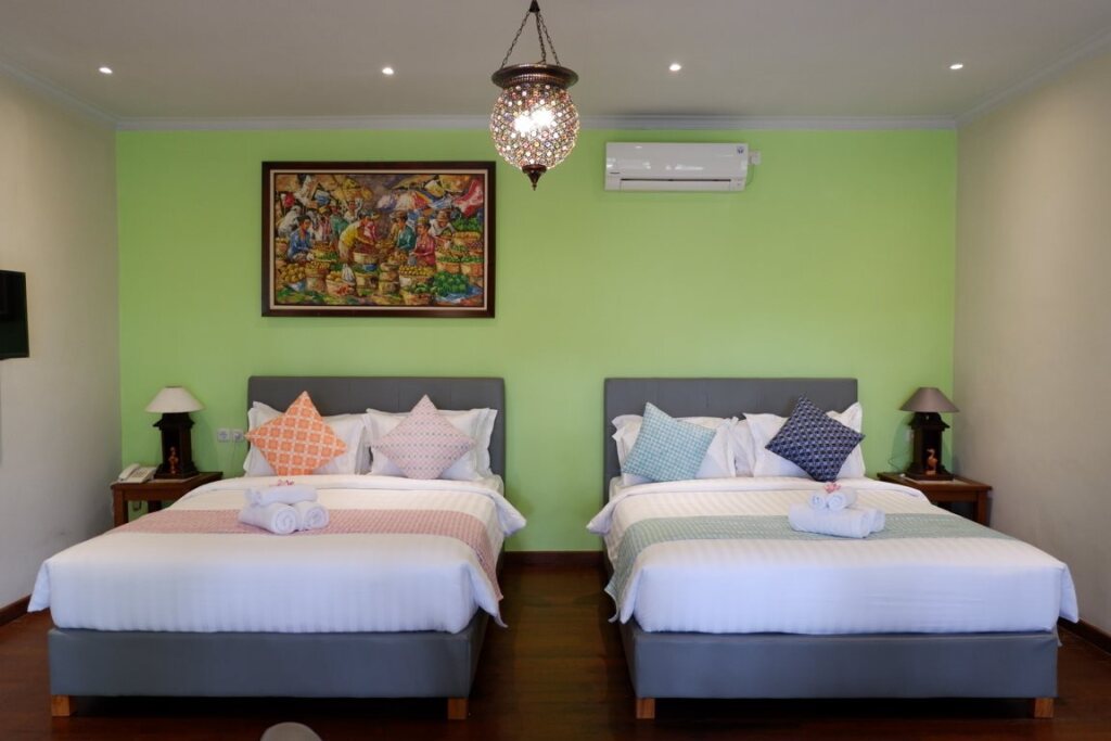 Бату: Kemboja Bed and Breakfast Cafe