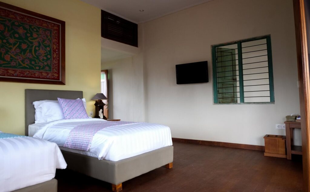 Бату: Kemboja Bed and Breakfast Cafe