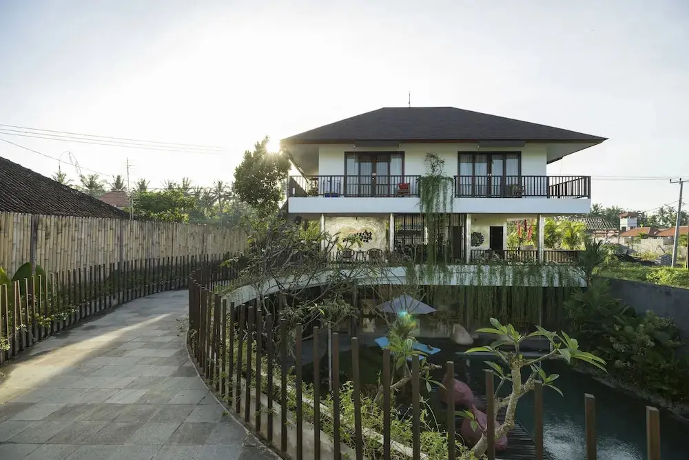 Убуд: Athaya Ubud