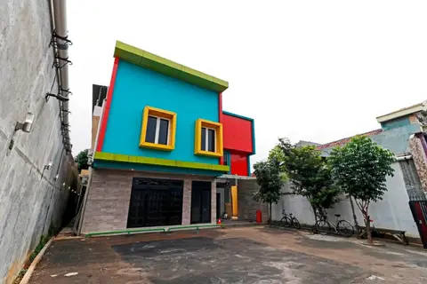 RedDoorz Plus near Halim Perdanakusuma 2 — фото 1