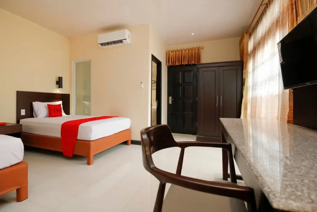 Джакарта: RedDoorz Plus near Halim Perdanakusuma 2