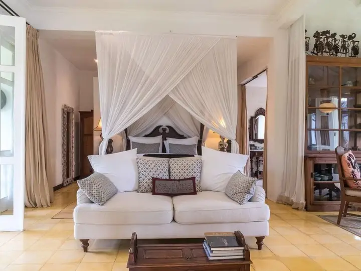 Кута: Colonial White House - Seminyak