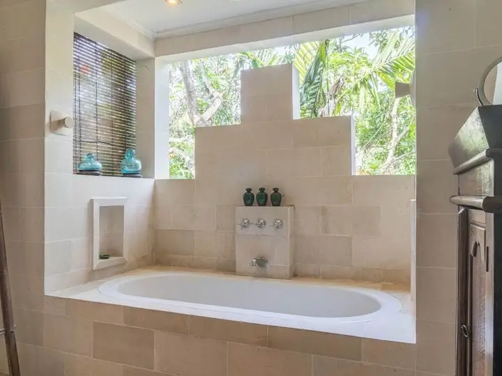 Кута: Colonial White House - Seminyak