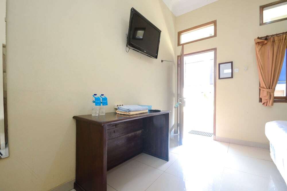 Сикампек: 普哇加达艾里西芭图拉亚KM15号酒店(Airy Eco Cibatu Raya KM 15 Purwakarta)