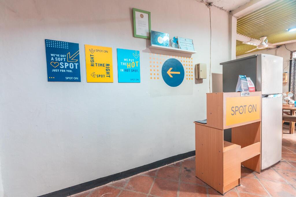Джакарта: SPOT ON 2033 Kayumanis Homestay Syariah