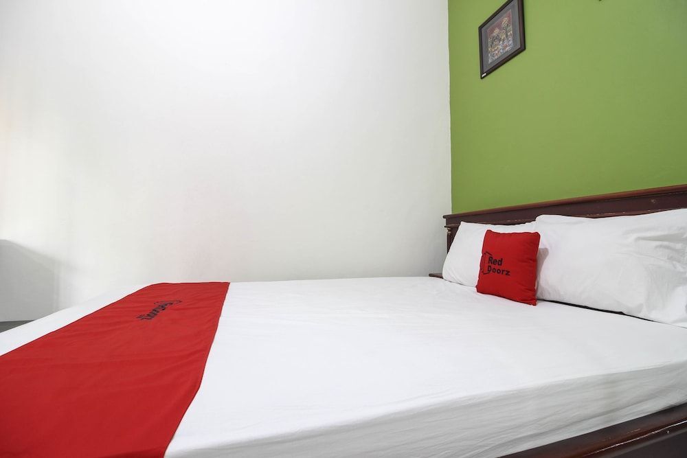 Слеман: RedDoorz near Lotte Mart Maguwo