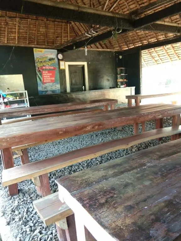 Танджунгджая: Penginapan Bunar Tunggal dan Resto Seafood