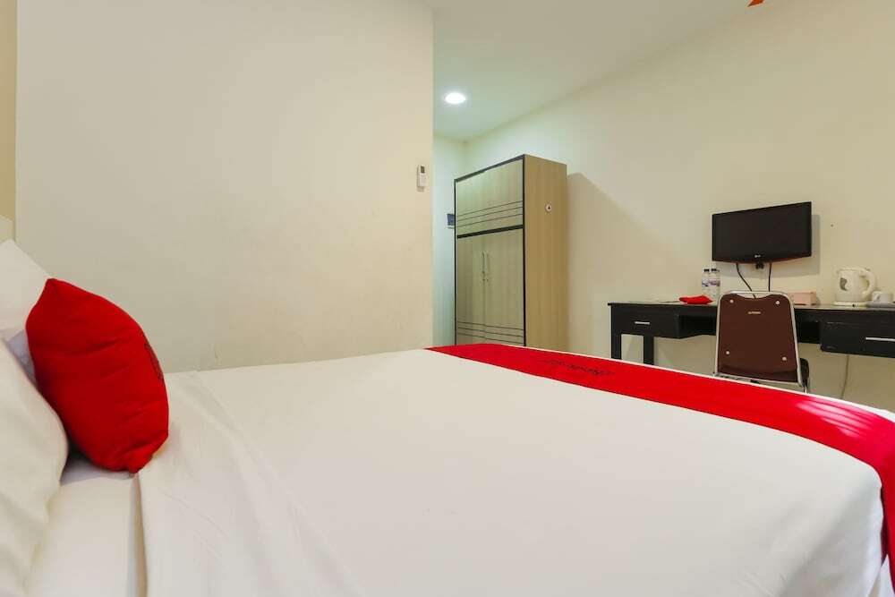 Суракарта: RedDoorz near Universitas Sebelas Maret