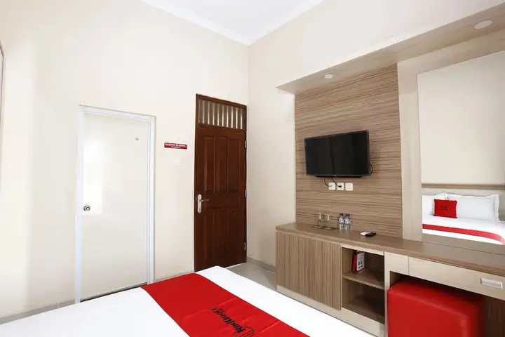 Депок: RedDoorz @ Condong Catur 3