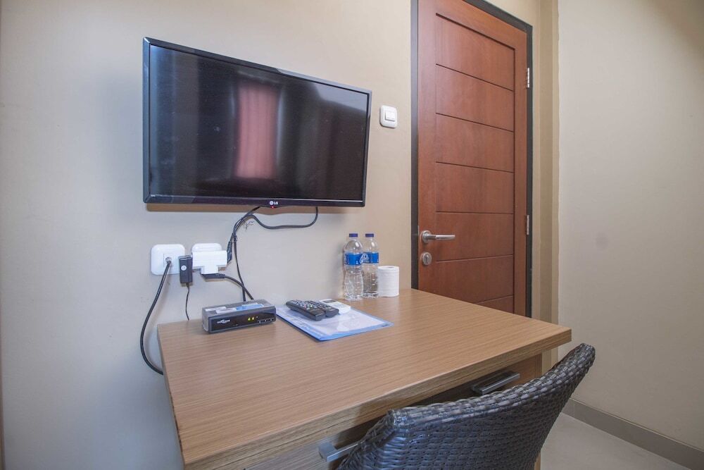 Джакарта: RedDoorz near Setiabudi One
