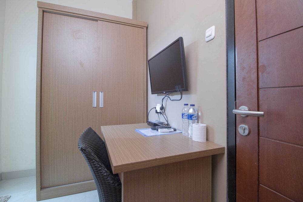 Джакарта: RedDoorz near Setiabudi One