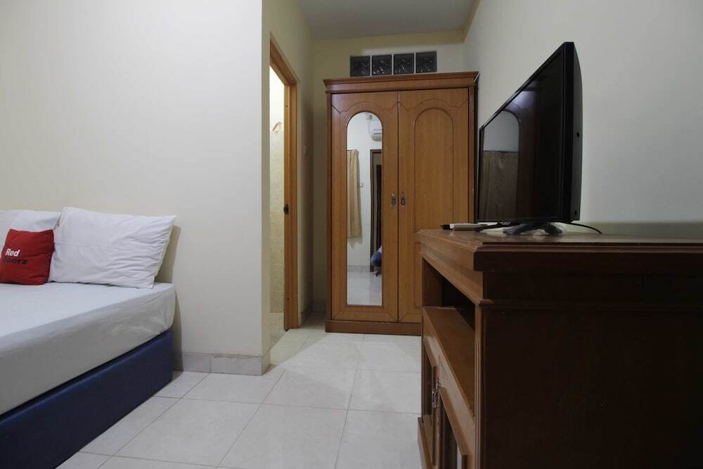 Джакарта: RedDoorz near Ciputra World Kuningan 3