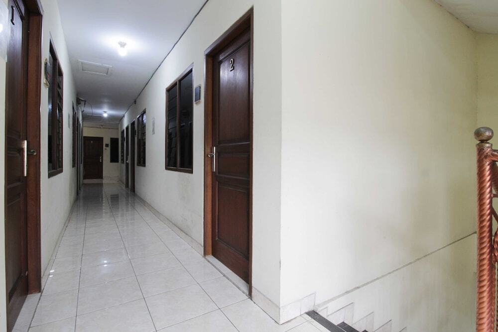 Джакарта: RedDoorz near Ciputra World Kuningan 3