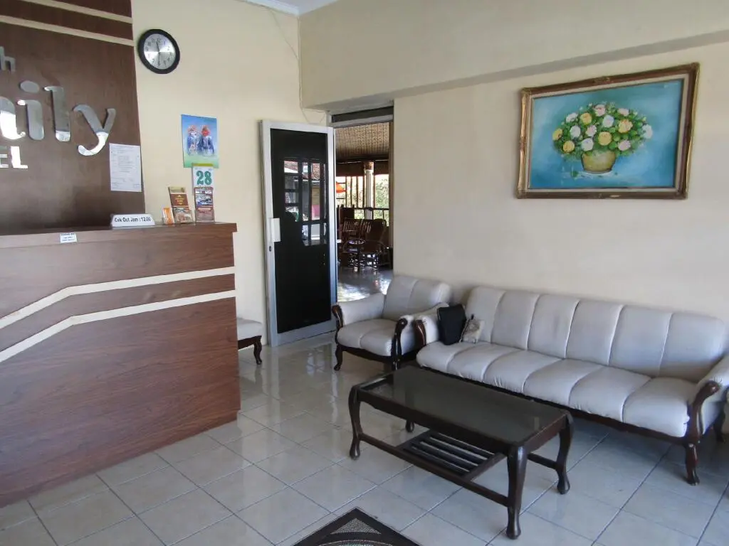 Парангтритис: Hotel Family Syariah 1