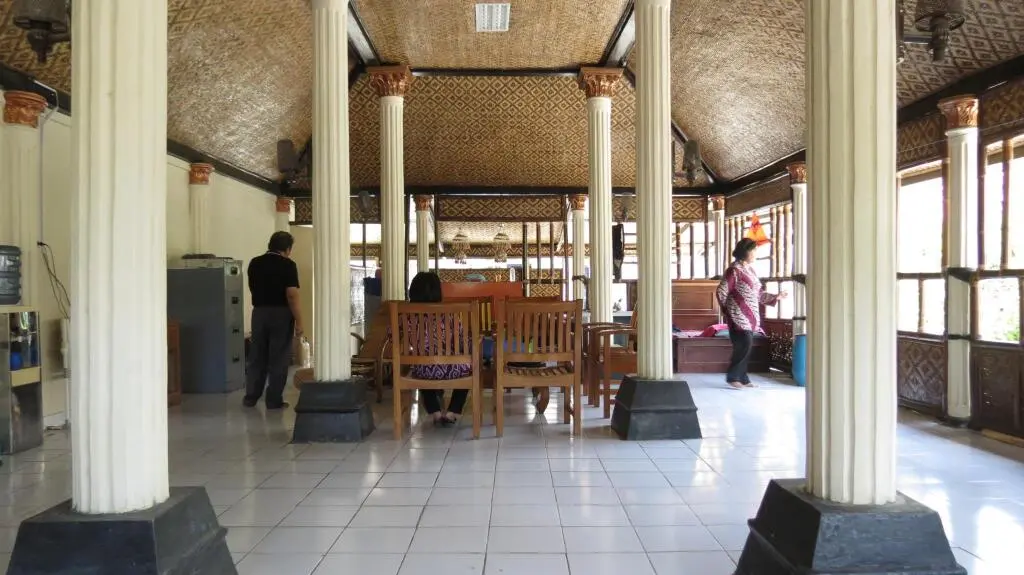 Парангтритис: Hotel Family Syariah 1