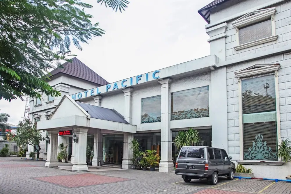Сурабая: RedDoorz near Tanjung Perak