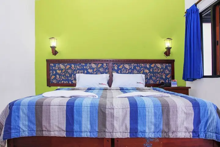 Сурабая: RedDoorz near Tanjung Perak