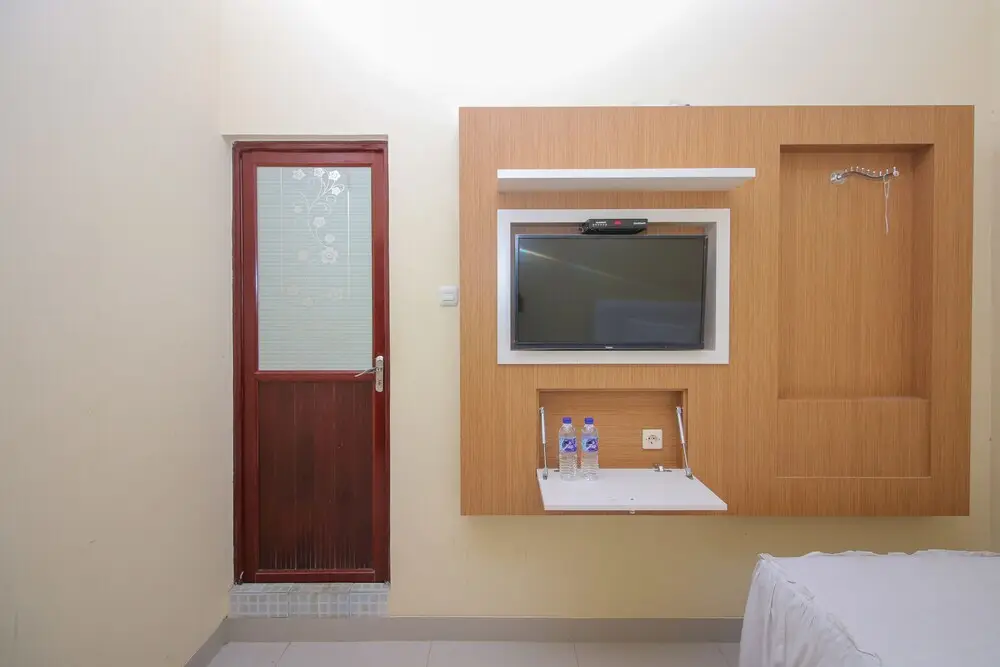 Тегал: KJA Guest House