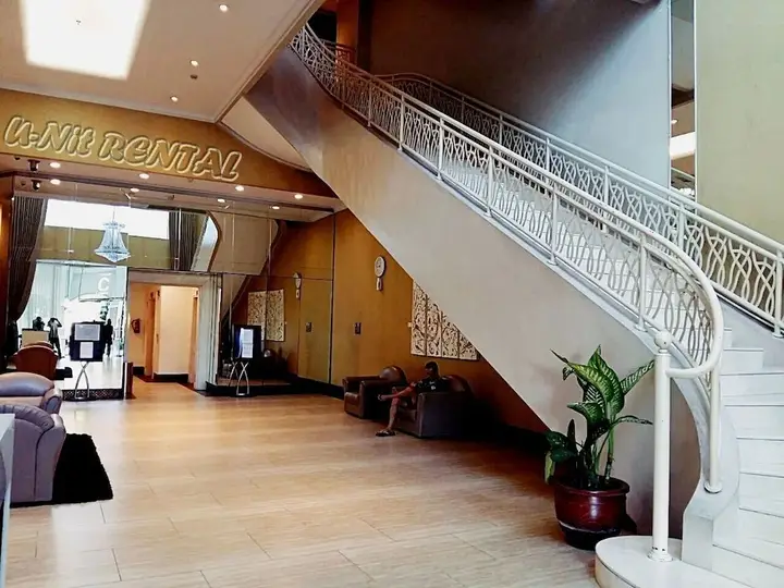 Сурабая: Waterplace Residence