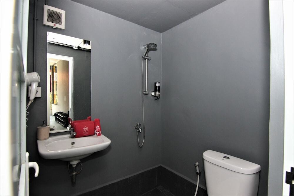 Кута: ZEN Hostel Jalan Patimura Legian