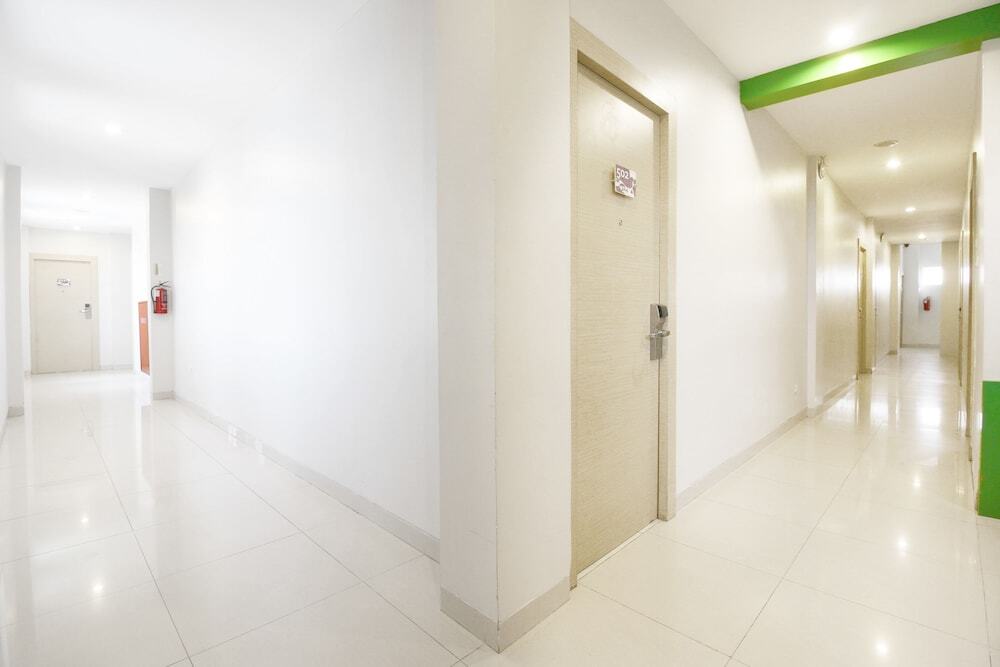Пеканбару: Airy Tampan HR Soebrantas KM 11,5 Pekanbaru
