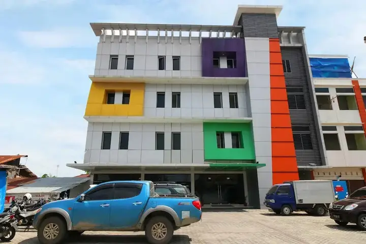 Пеканбару: Airy Tampan HR Soebrantas KM 11,5 Pekanbaru