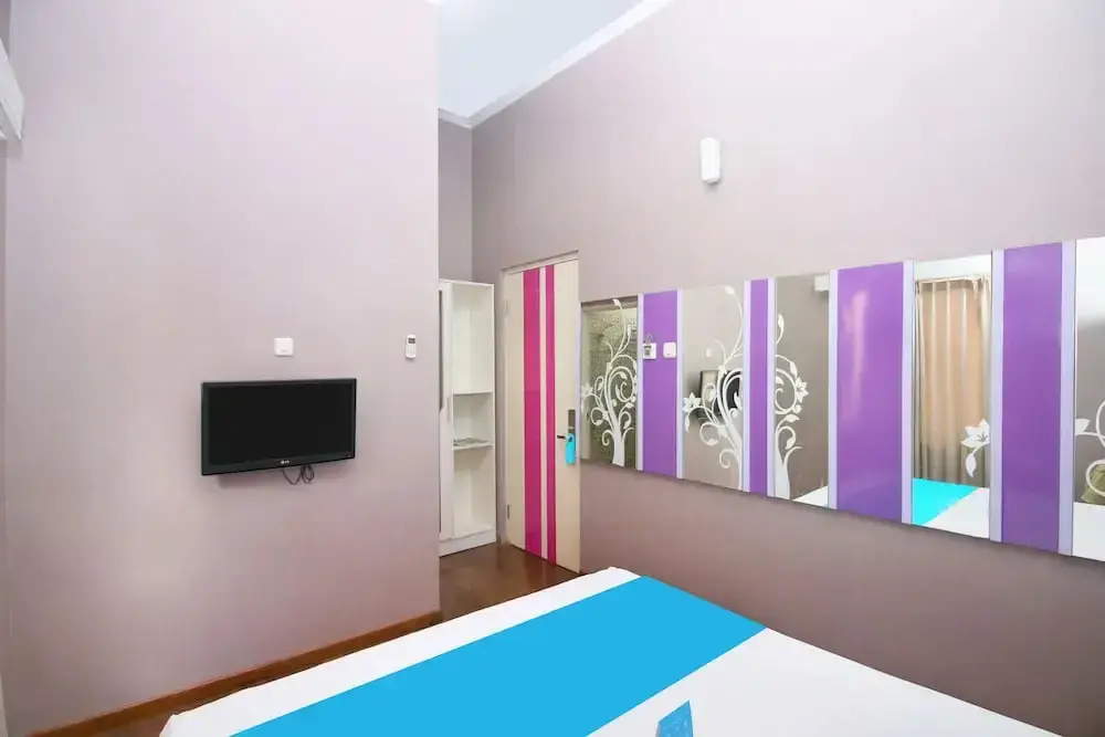 Маланг: 3808 Fif-fa Hotel Kauman