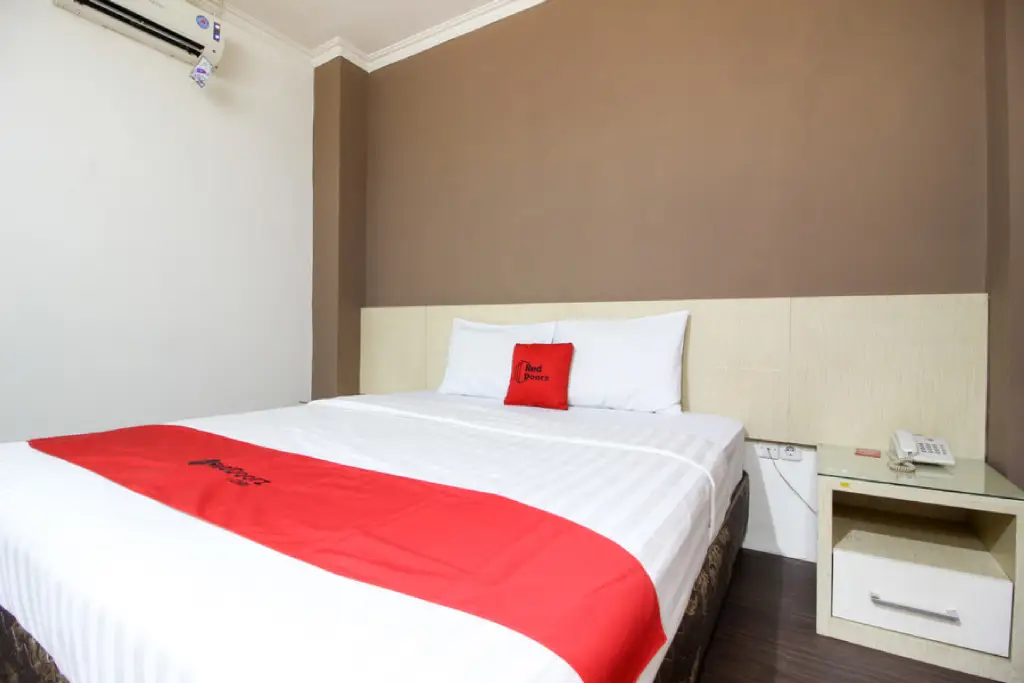 Суракарта: RedDoorz near Stadion Manahan Solo