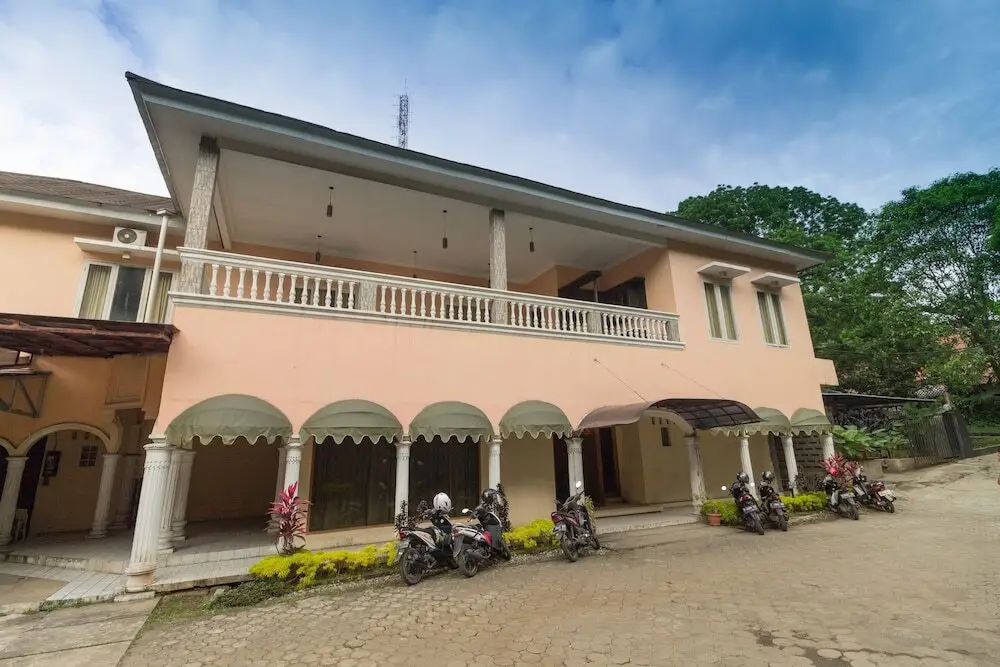 Богор: Airy Kebun Raya Bogor Jalak Harupat 9A