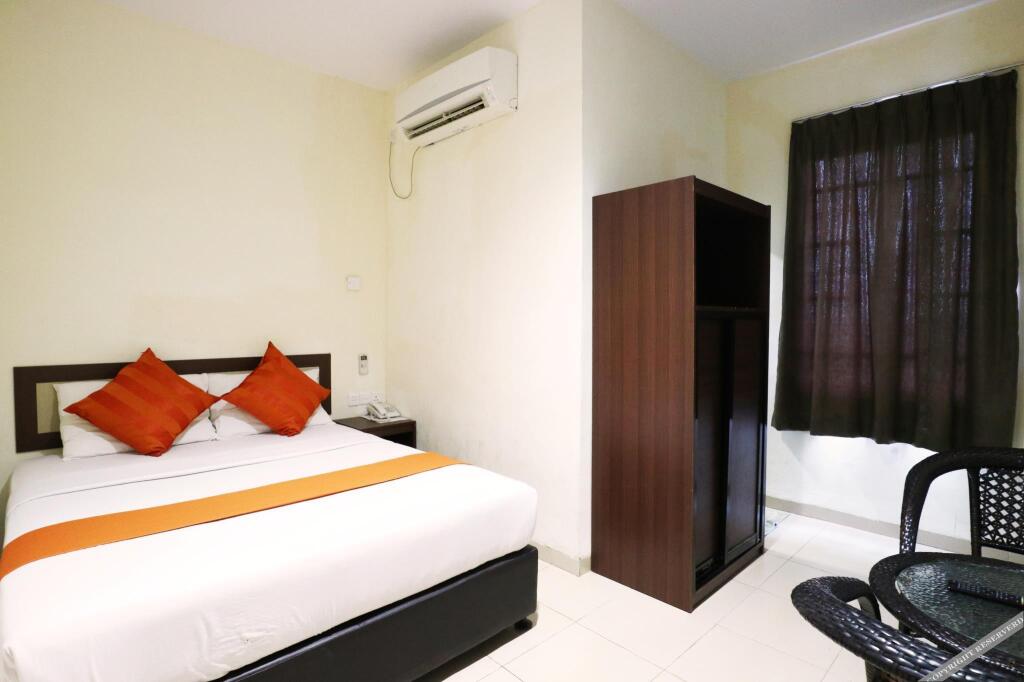 Батам: CJL Hotel
