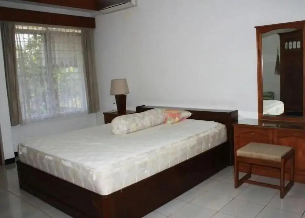 Сименьян: De Dago Pakar Villa by HouseinBandung