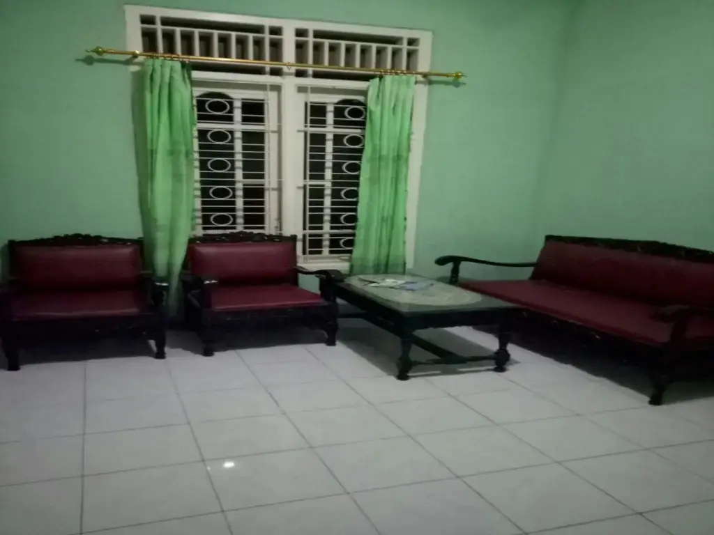 Каласан: Roro Jonggrang Guesthouse