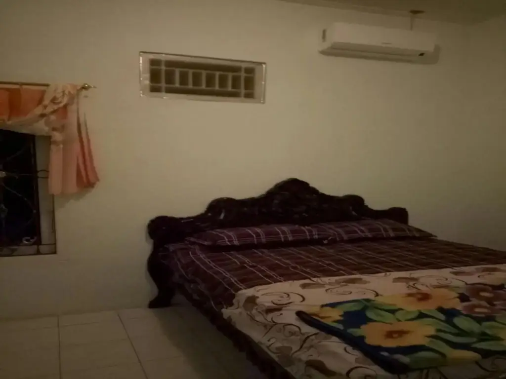 Каласан: Roro Jonggrang Guesthouse