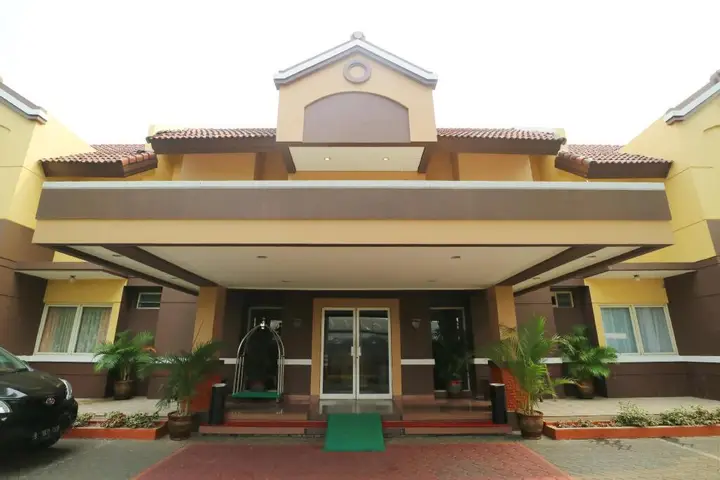 Тангеранг: Hotel Permata Bandara