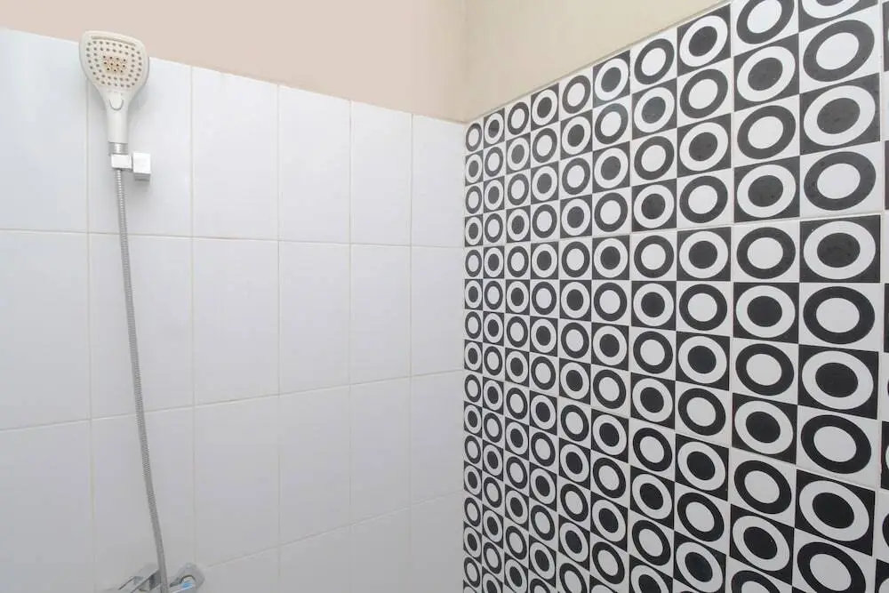 Батуретно: Airy UGM Sendowo E 106 Yogyakarta