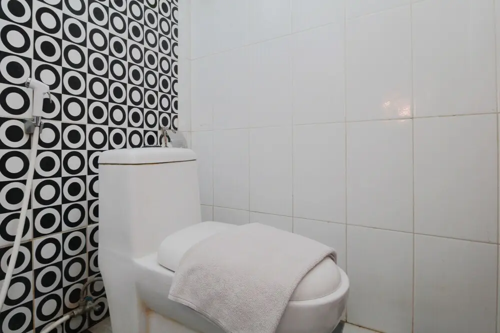 Батуретно: Airy UGM Sendowo E 106 Yogyakarta