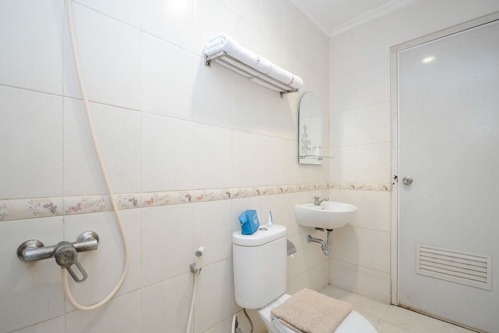 Чиребон: Airy Kesambi Tuparev 107 Cirebon
